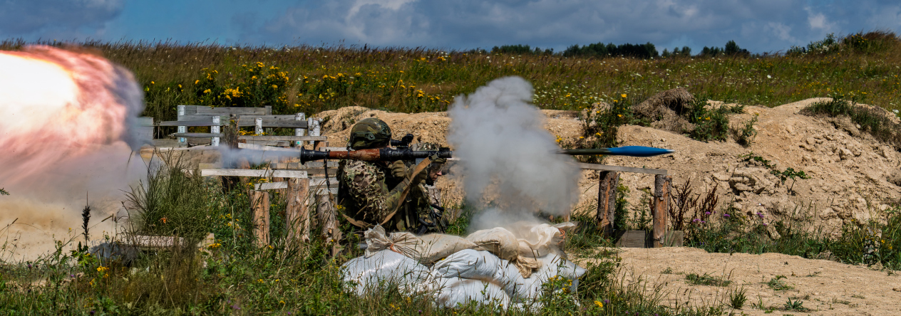 Střelba z RPG. 