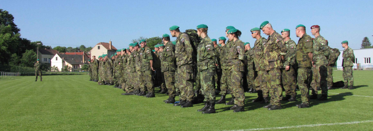 Nástup vojáků 74.lmopr na sportovní den velitele praporu