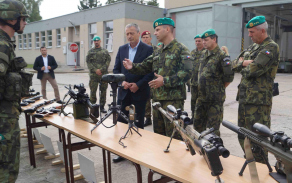 Ukázka výzbroje vojáků 74.lmopr Bučovice
