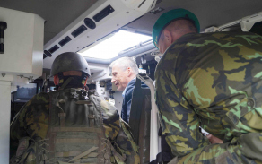 Minitsr obrany v obrněném transportéru PANDUR