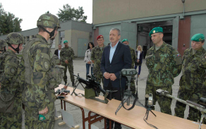 Ukázka výzbroje vojáků 74.lmopr Bučovice